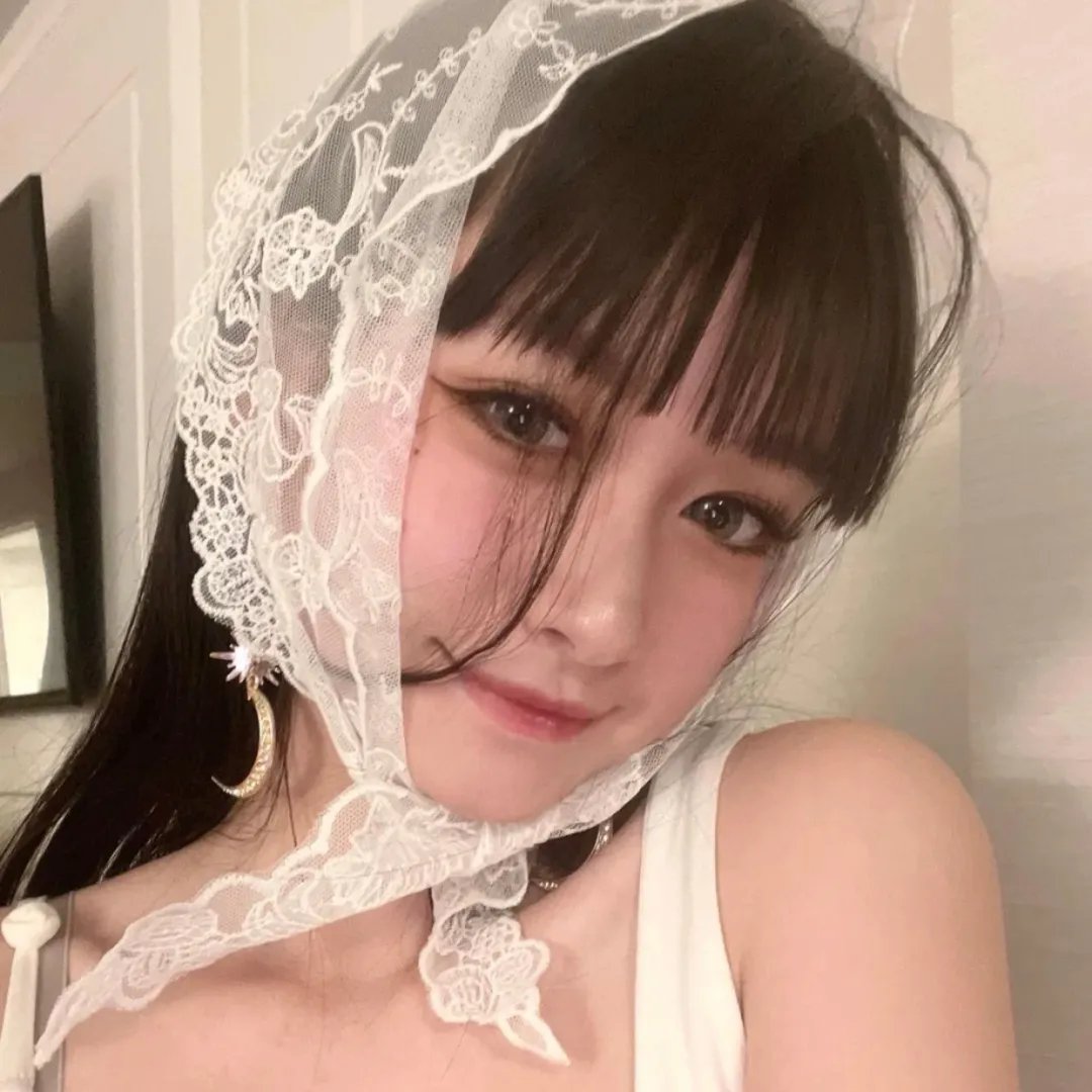 迎风伫立的狮子